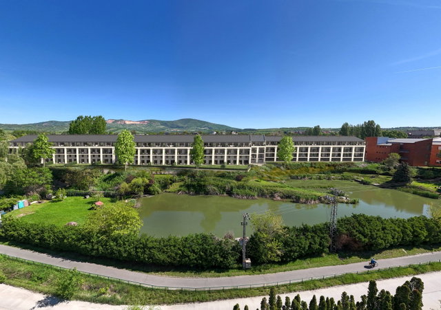 Eladó téglalakás, Vácon 92.99 M Ft, 3 szobás
