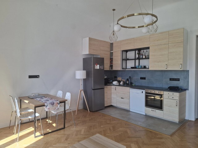 Eladó téglalakás, Budapesten, IX. kerületben 124.9 M Ft