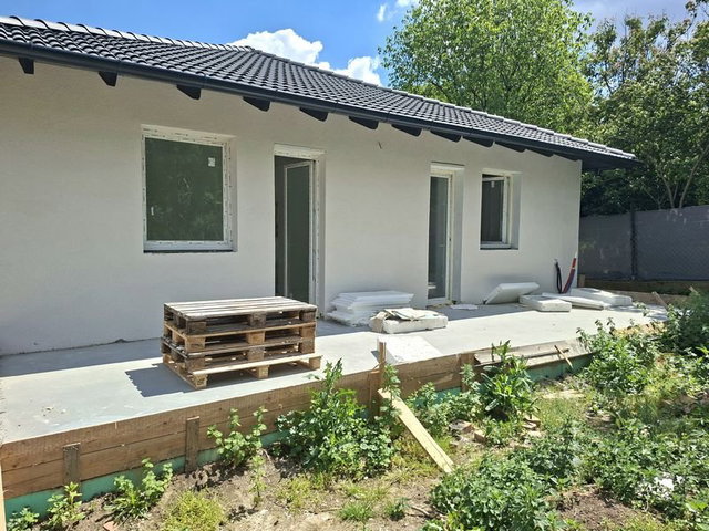 Eladó családi ház, Érden 159.9 M Ft, 5 szobás