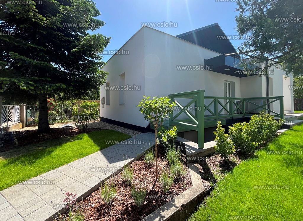 3 bed · 82m² · 135.500.000 ft
