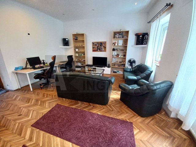 Kiadó téglalakás, albérlet, Szegeden 330 E Ft / hó, 4 szobás