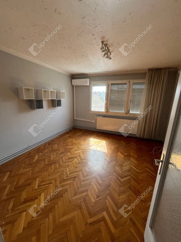 Eladó téglalakás, Székesfehérvárott 69.99 M Ft, 2 szobás
