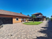 Eladó családi ház, Tiszaföldváron 180 M Ft, 6 szobás