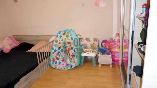 Eladó családi ház, Berekfürdőn 66.5 M Ft, 6 szobás