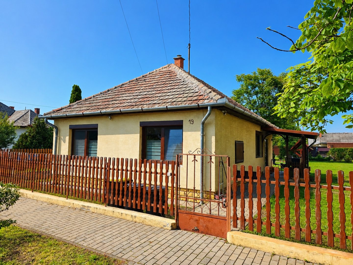 3 bed · 68m² · 42.900.000 ft