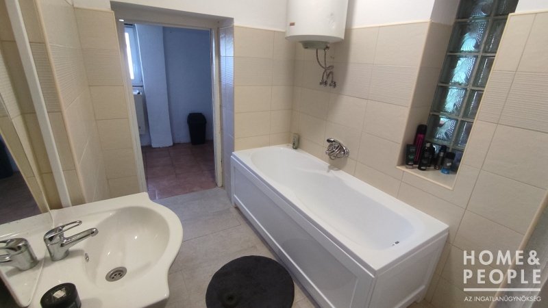 2 bed · 63m² · 27.900.000 ft