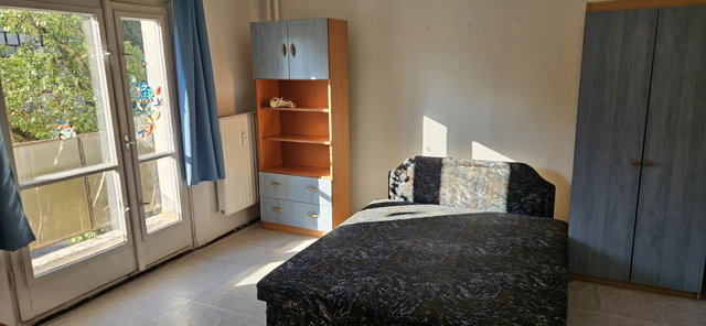 Kiadó panellakás, albérlet, Pécsett, Építők útján, 2 szobás