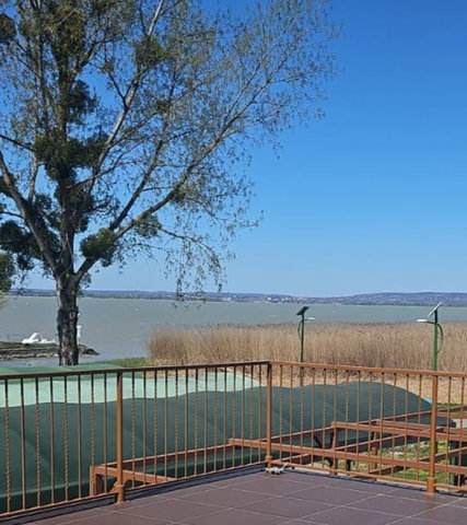 Eladó üzlethelyiség, Balatonberényben 83.72 M Ft, 2 szobás