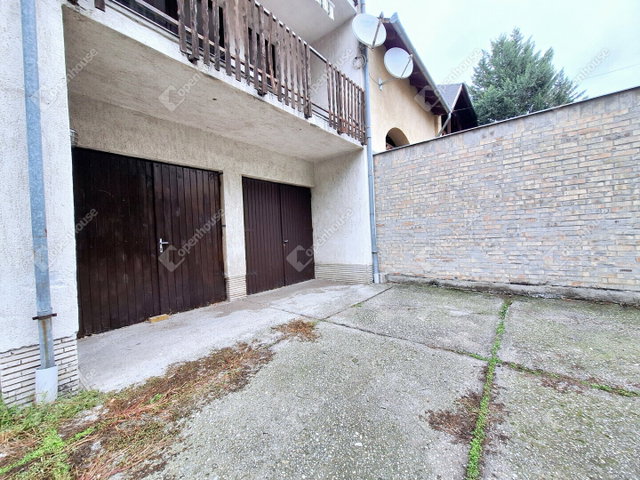 Kiadó téglalakás, albérlet, Győrött 200 E Ft / hó, 2 szobás