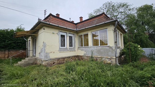 Eladó családi ház, Jászjákóhalmán 32.99 M Ft, 2 szobás