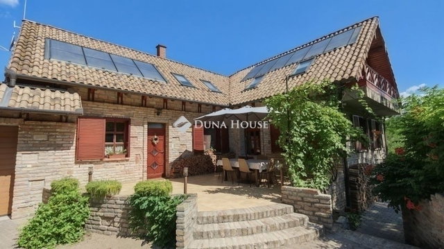 Eladó családi ház, Kecskeméten 135 M Ft, 5 szobás