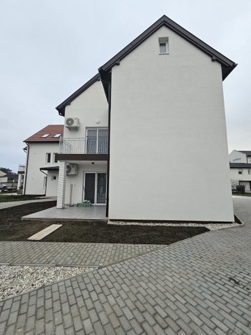 Eladó téglalakás, Pápán 55 M Ft, 1+3 szobás