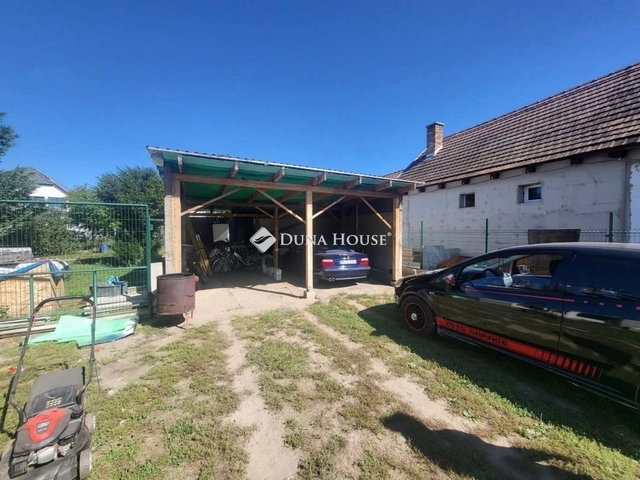 Eladó családi ház, Gödön 87.5 M Ft, 4 szobás