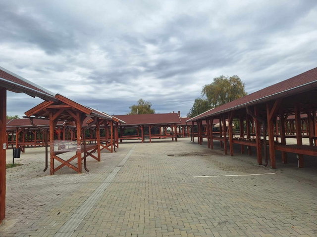 Eladó üzlethelyiség, Balmazújvárosban 15.9 M Ft, 4+1 szobás