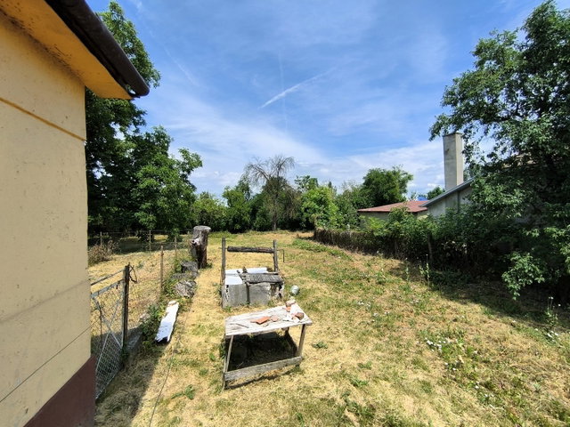 Eladó családi ház, Mérán 9.8 M Ft, 2+2 szobás