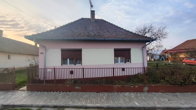 Eladó családi ház, Tyukodon 9.5 M Ft, 3 szobás