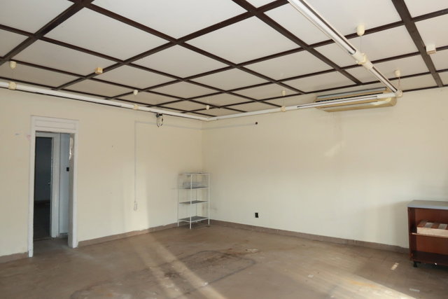 Eladó ipari ingatlan, Gávavencsellőn 94.9 M Ft, 5 szobás