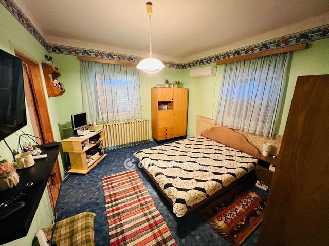 Eladó családi ház, Szihalmon 36.5 M Ft, 5 szobás