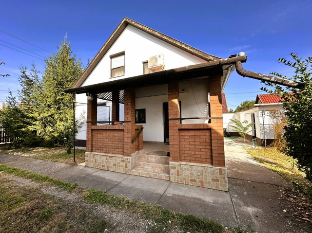 Eladó családi ház, Mezőhegyesen 22 M Ft, 4 szobás