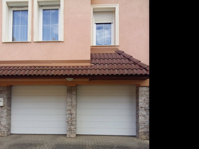 Eladó családi ház, Egerben 190 M Ft, 7 szobás