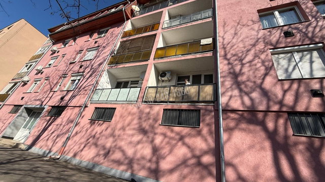Eladó téglalakás, Nyíregyházán 37.5 M Ft, 2 szobás