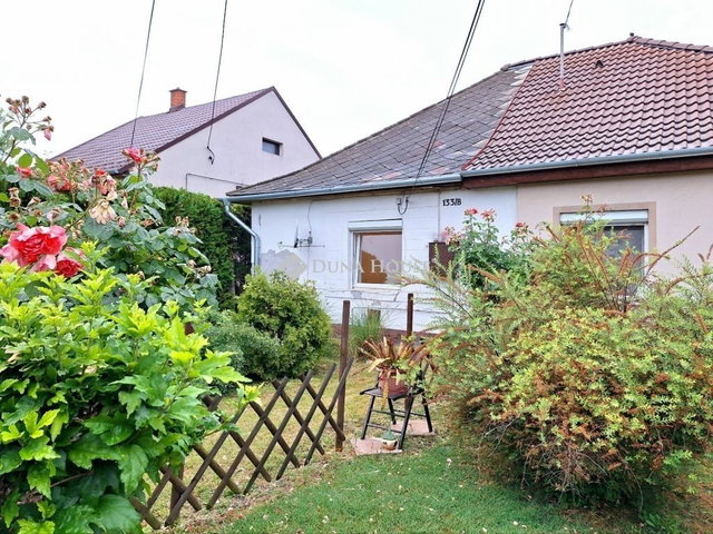 Eladó családi ház, Győrött 34.5 M Ft, 3 szobás
