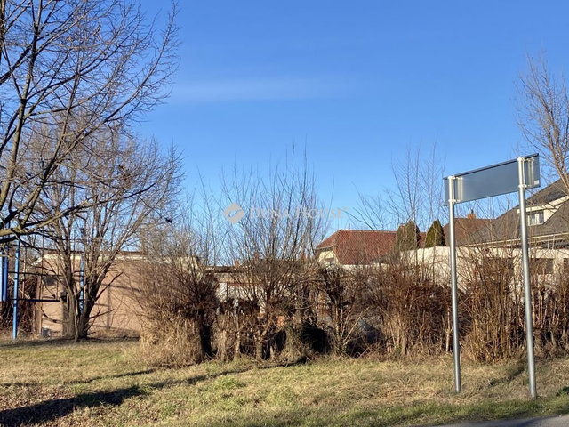 Eladó telek, Fertőszentmiklóson 17 M Ft / költözzbe.hu