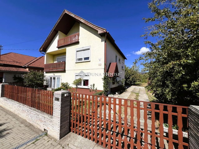 Eladó családi ház, Piliscséven, Dózsa György utcában 87 M Ft