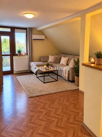 Eladó családi ház, Balatonfőkajáron 95.5 M Ft, 6 szobás