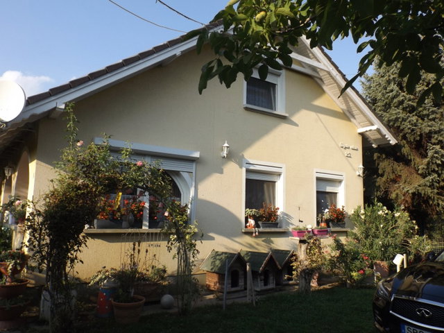 Eladó családi ház, Sándorfalván 89 M Ft, 2+1 szobás
