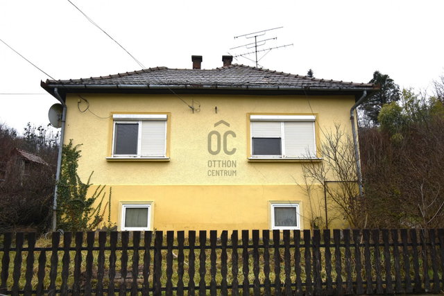 Eladó családi ház, Keménfán 8.9 M Ft, 2 szobás
