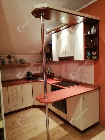 Eladó családi ház, Ácson 65 M Ft, 5 szobás