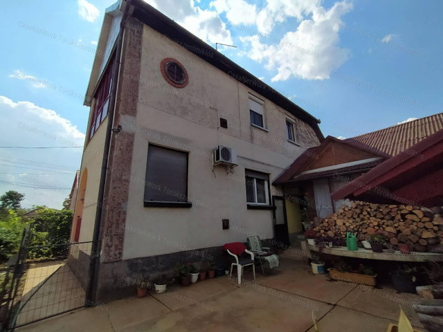 Eladó családi ház, Kengyelen 39.9 M Ft, 4 szobás