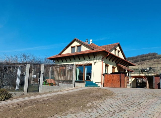 Eladó családi ház, Rádon 89 M Ft, 2+2 szobás