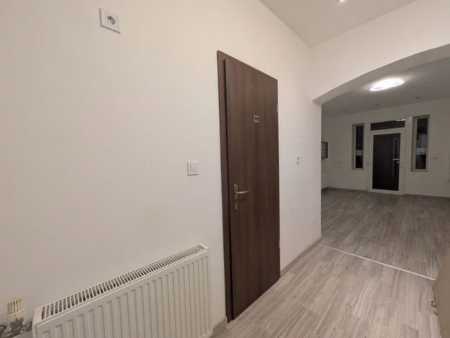 Eladó téglalakás, Mosonmagyaróváron 34.9 M Ft, 1 szobás