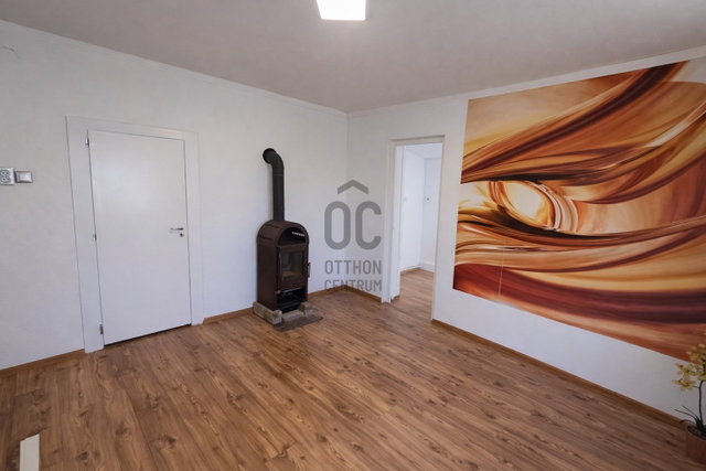 Eladó családi ház, Sárándon 16.9 M Ft, 2 szobás