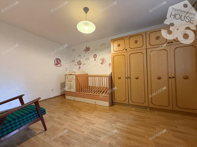 Eladó családi ház, Kecskeméten 29.9 M Ft, 1 szobás