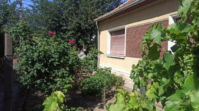 Eladó családi ház, Érden 72 M Ft, 3 szobás