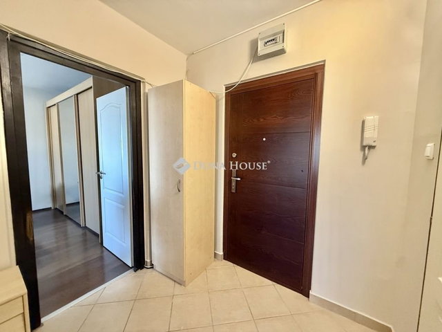 Eladó panellakás, Pécsett 39.9 M Ft, 2 szobás