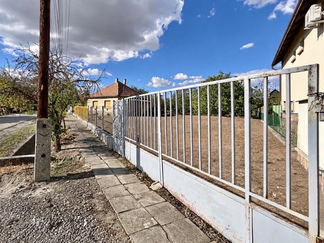 Eladó telek, Nagykátán, Virág utcában 11.9 M Ft
