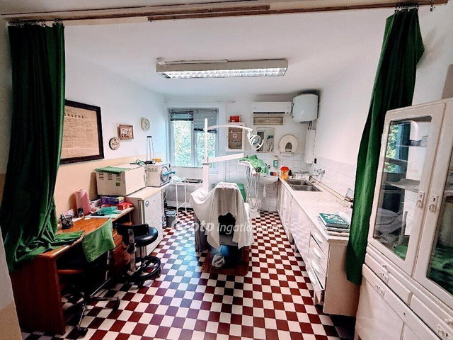 Eladó családi ház, Dunaföldváron 45 M Ft, 6 szobás