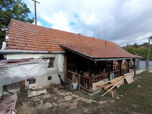 Eladó családi ház, Ecséden 25.5 M Ft, 2 szobás