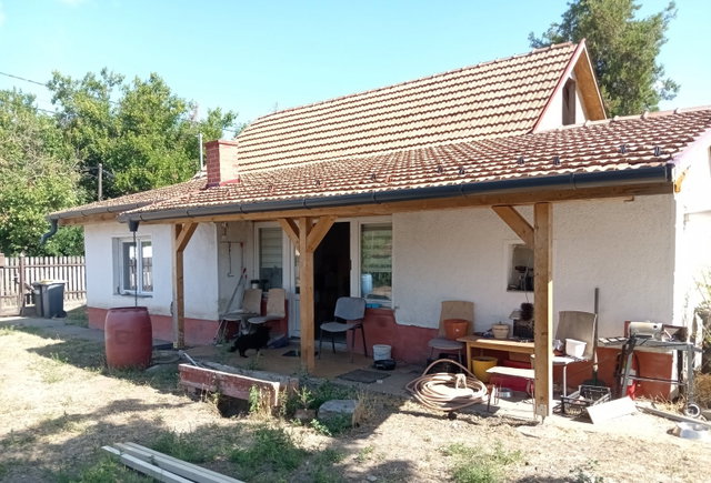 Eladó családi ház, Táborfalván 21.9 M Ft, 2 szobás