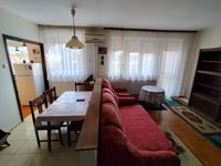 Eladó téglalakás