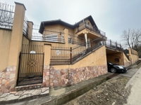 Eladó családi ház, Úrin 144 M Ft, 5 szobás