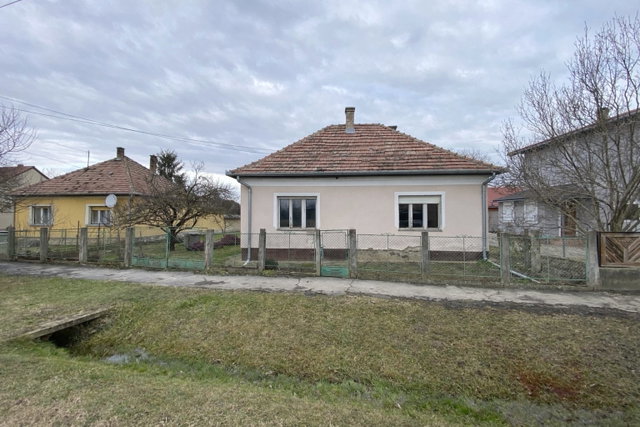 Eladó családi ház, Balatonszentgyörgyön 27 M Ft, 2 szobás