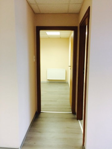 Kiadó iroda, Budapesten, XV. kerületben, Pázmány Péter utcában