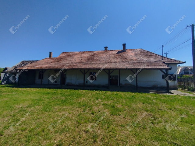 Eladó családi ház, Nagybajomban 21.9 M Ft, 3 szobás