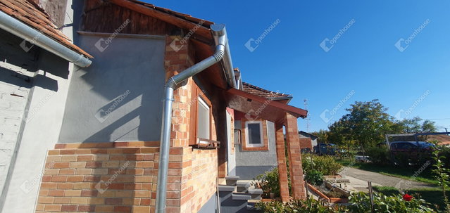 Eladó családi ház, Kozmadombján 38 M Ft, 3 szobás