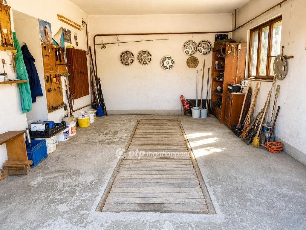 5 bed · 180m² · 44.900.000 ft